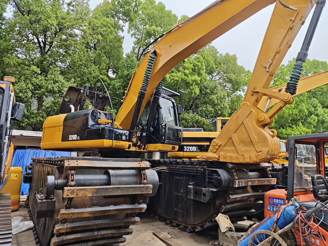 Cat 320 Swamp buggy For Sale