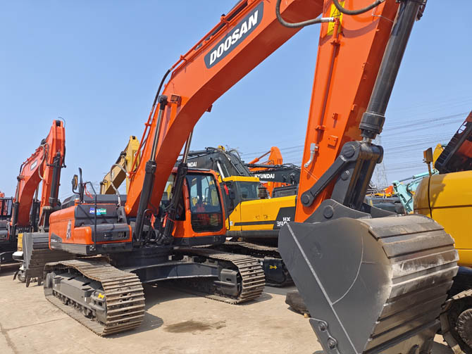 Doosan DX340LC For Sale