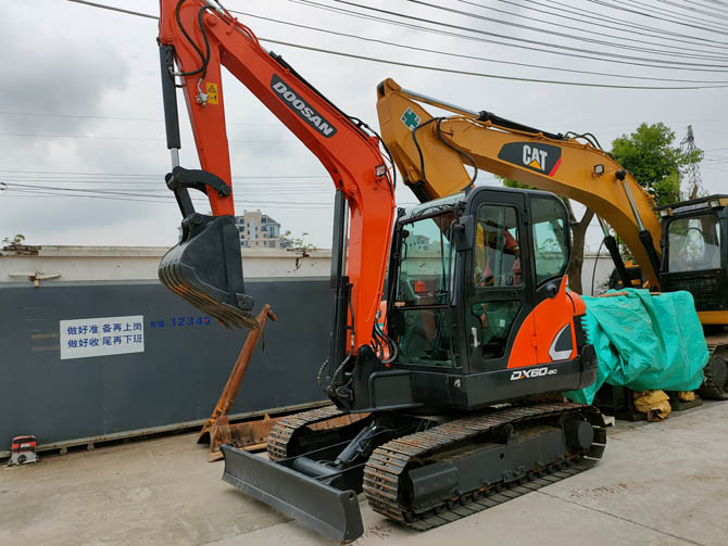 Doosan DX60-9C For Sale