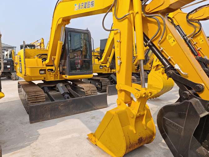 Komatsu PC70-8 For Sale