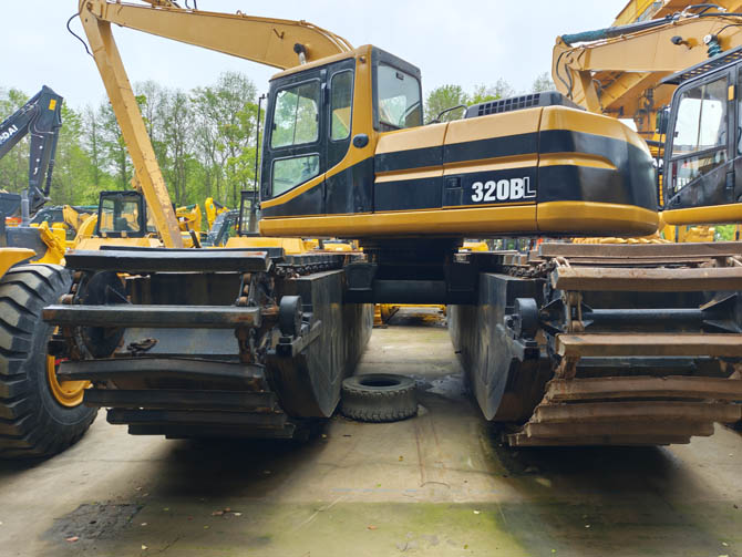 Swamp buggy Cat 320BL For Sale