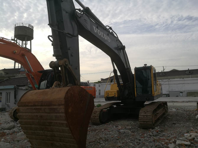 Volvo EC360 For Sale